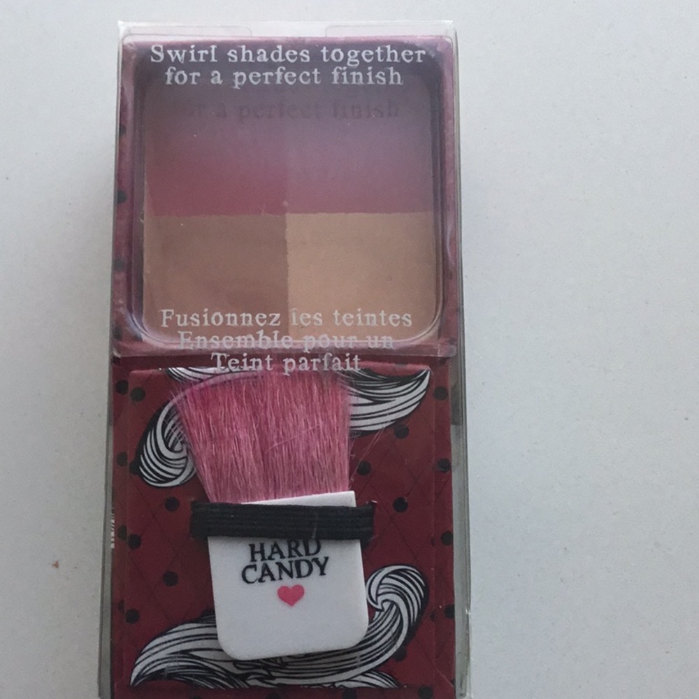 Hard Candy Hot Flash with brush
